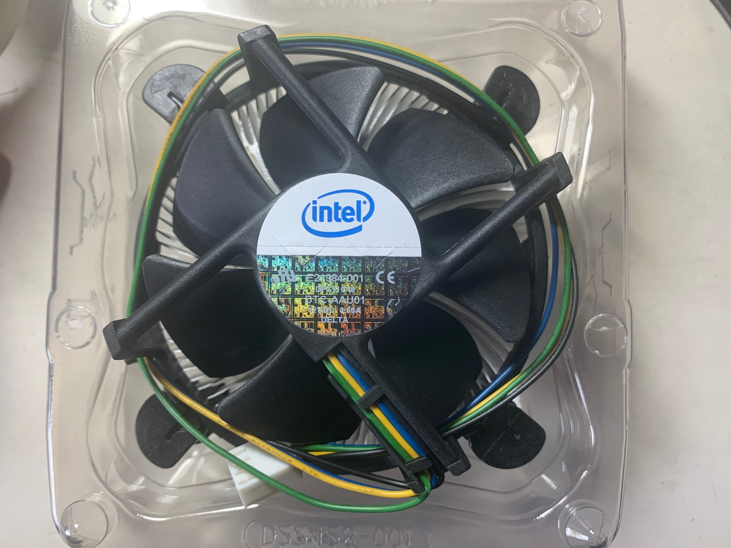 COOLING FAN/HEATSINK FITON SOCKET 775 12VDC 014AMP-.68AMP ES6983