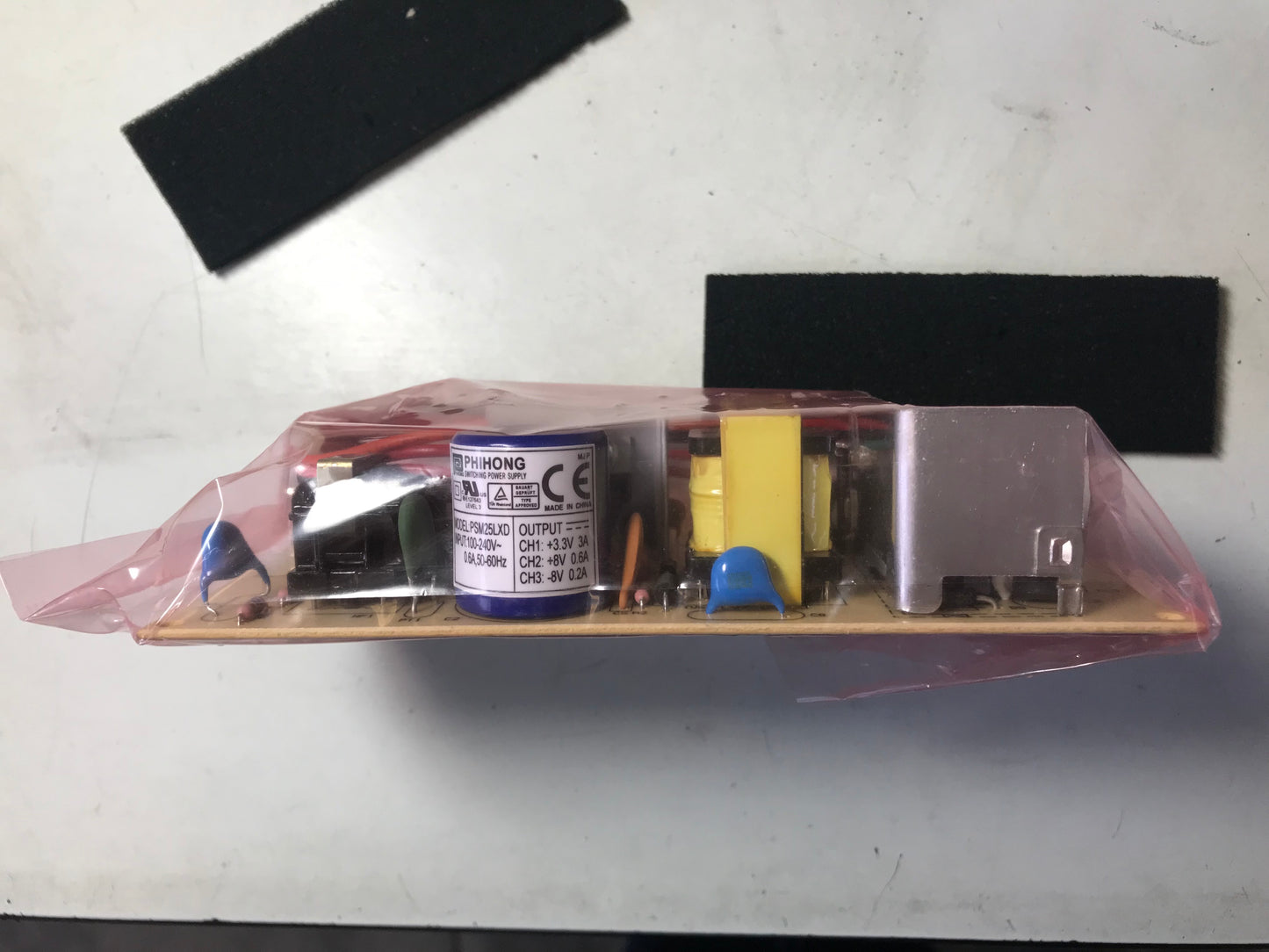 POWER SUPPLY I/P 100-240VAC.6 A 50/60HZO/P CH1 +3.3VDC 3A CH2 +8VDC .6A CH3 -8VGC .2A ES6562